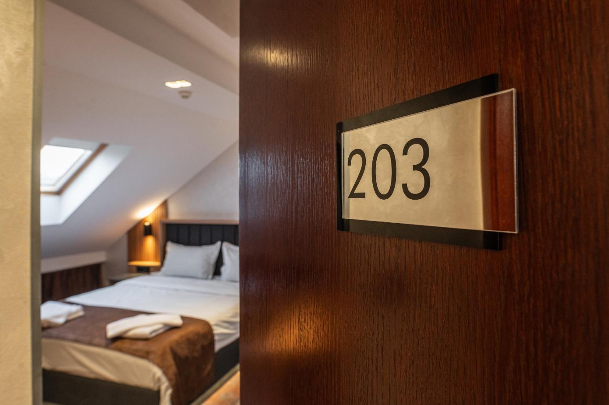 Hotel Alibi Šabac Zimmer foto